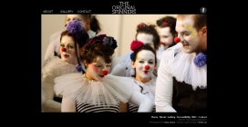 英国小丑The Original Spinners舞蹈，是一个小丑的舞蹈由英国布里斯托尔即兴剧团。他们执行国家和运行班和讲习班